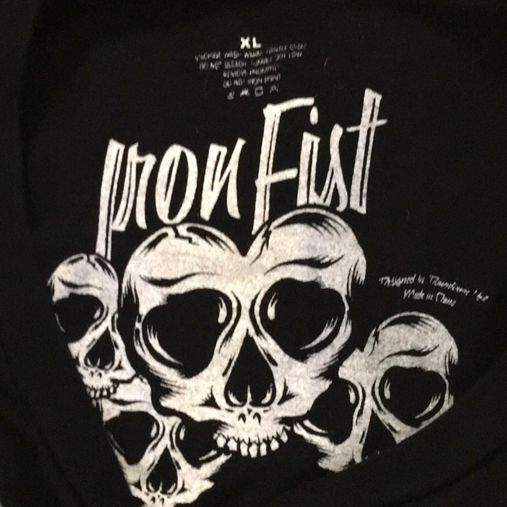 Iron Fist Zombie hands tee - Picture 4 of 9